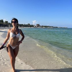 What a pefect body have this super eager Italian young slut (comment appriciated) 3