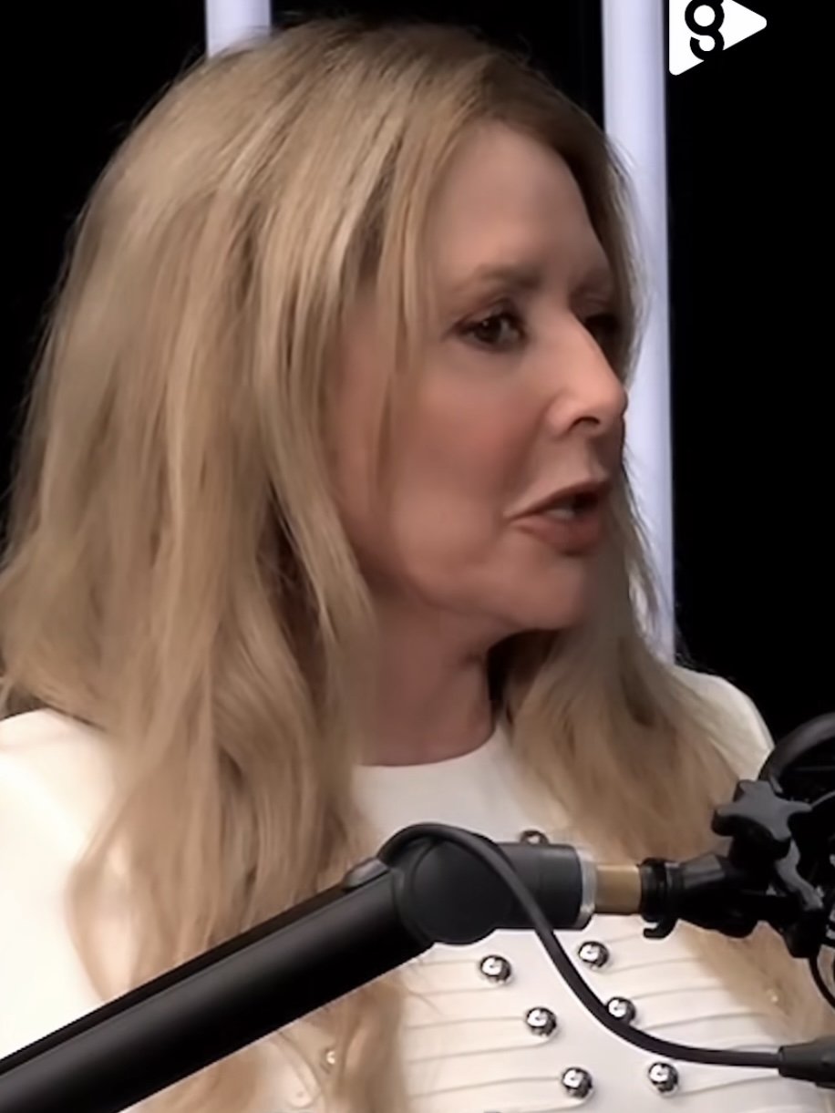Carol Vorderman #NPYskg8u