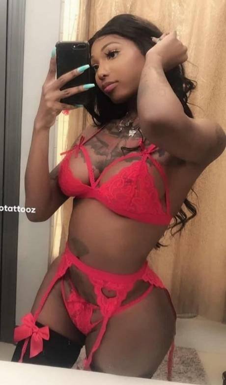 TS KENDALL 🇺🇸 HOT BLACK TGIRL AMAZING BODY & COCK 🍈👙🍆👙🍑 PICS #WE0HhJfl