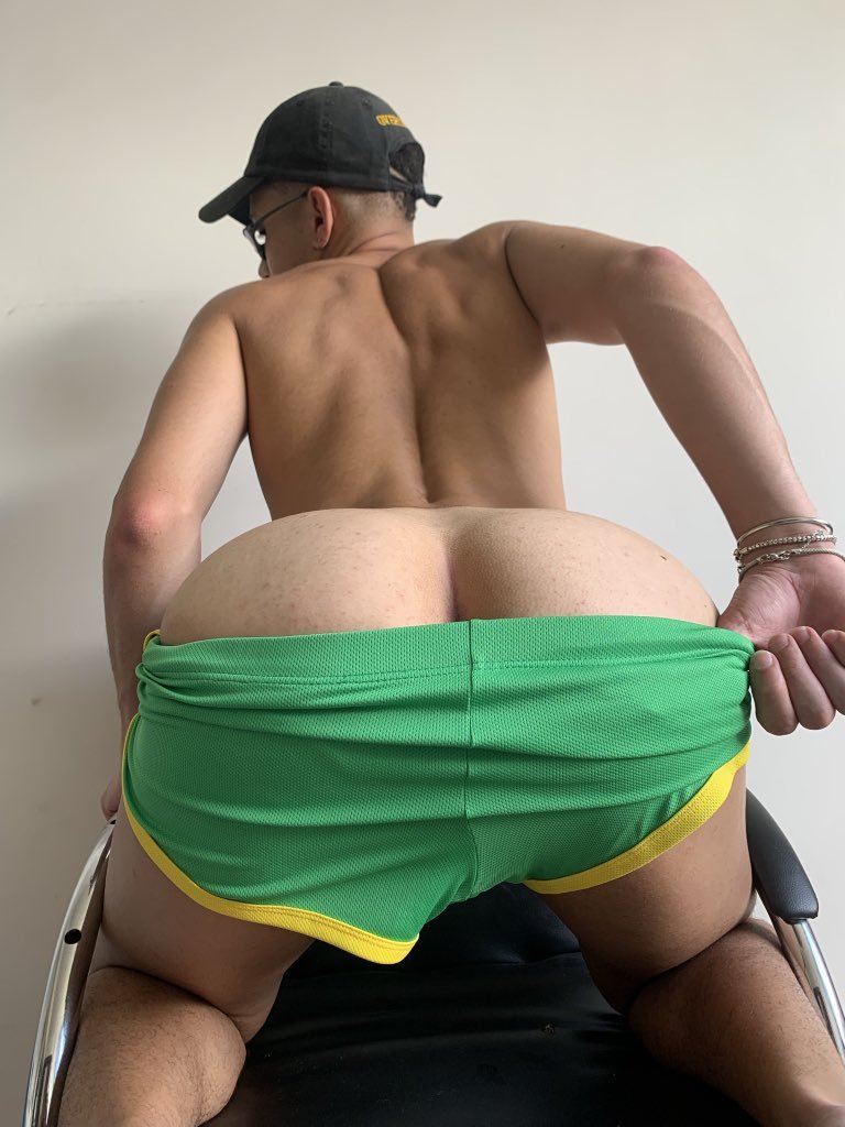 DIEGO CAVALCANT 🇧🇷 [PICS] TIGHT LIL GAY TWINK ASS 🍑👙🍒👙🍑 #KFeyUDzN