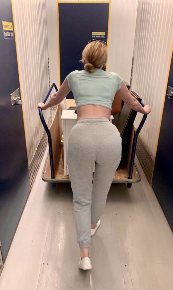 Brit Slut #CyyF05sy