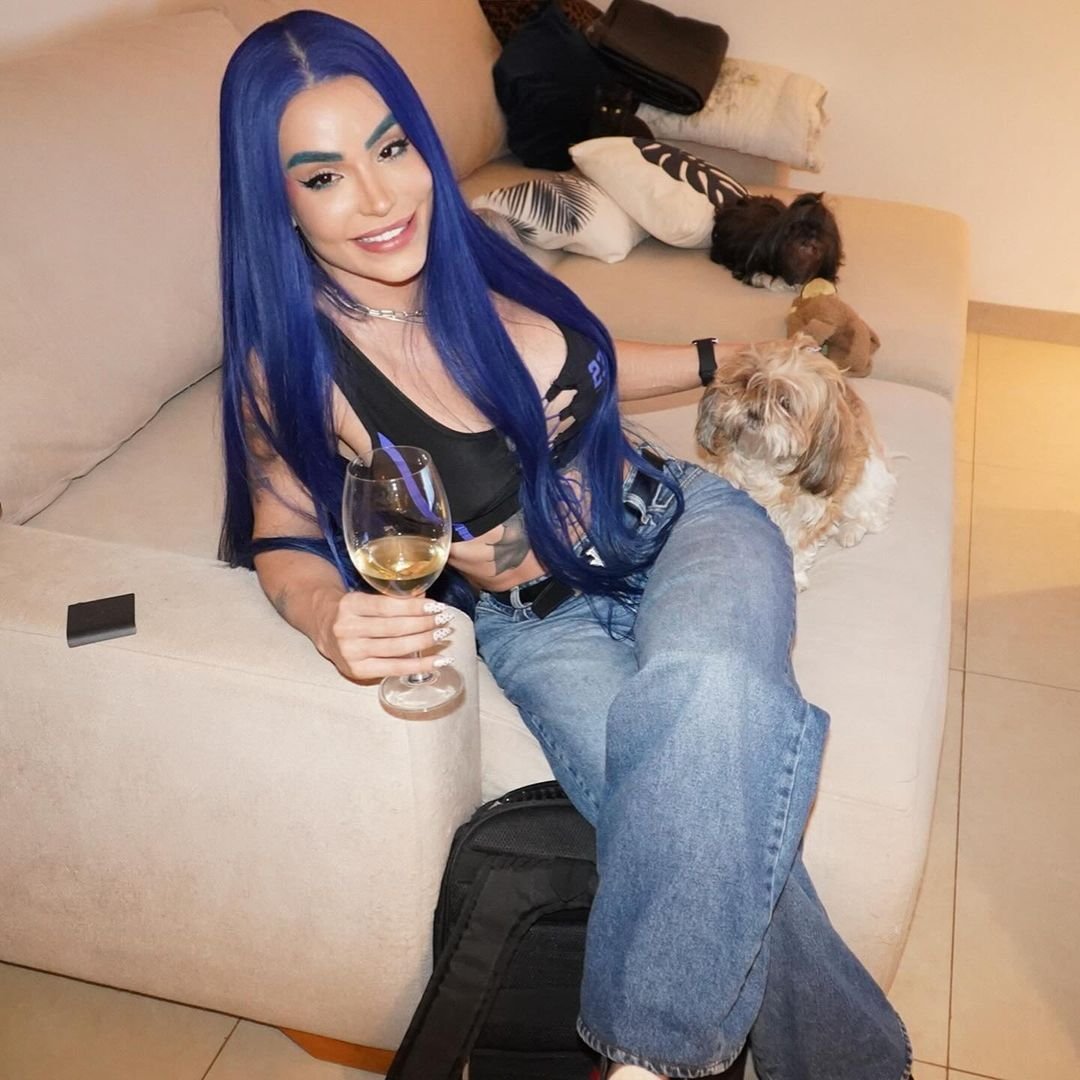Rainha do pau grande #joDdDj9V