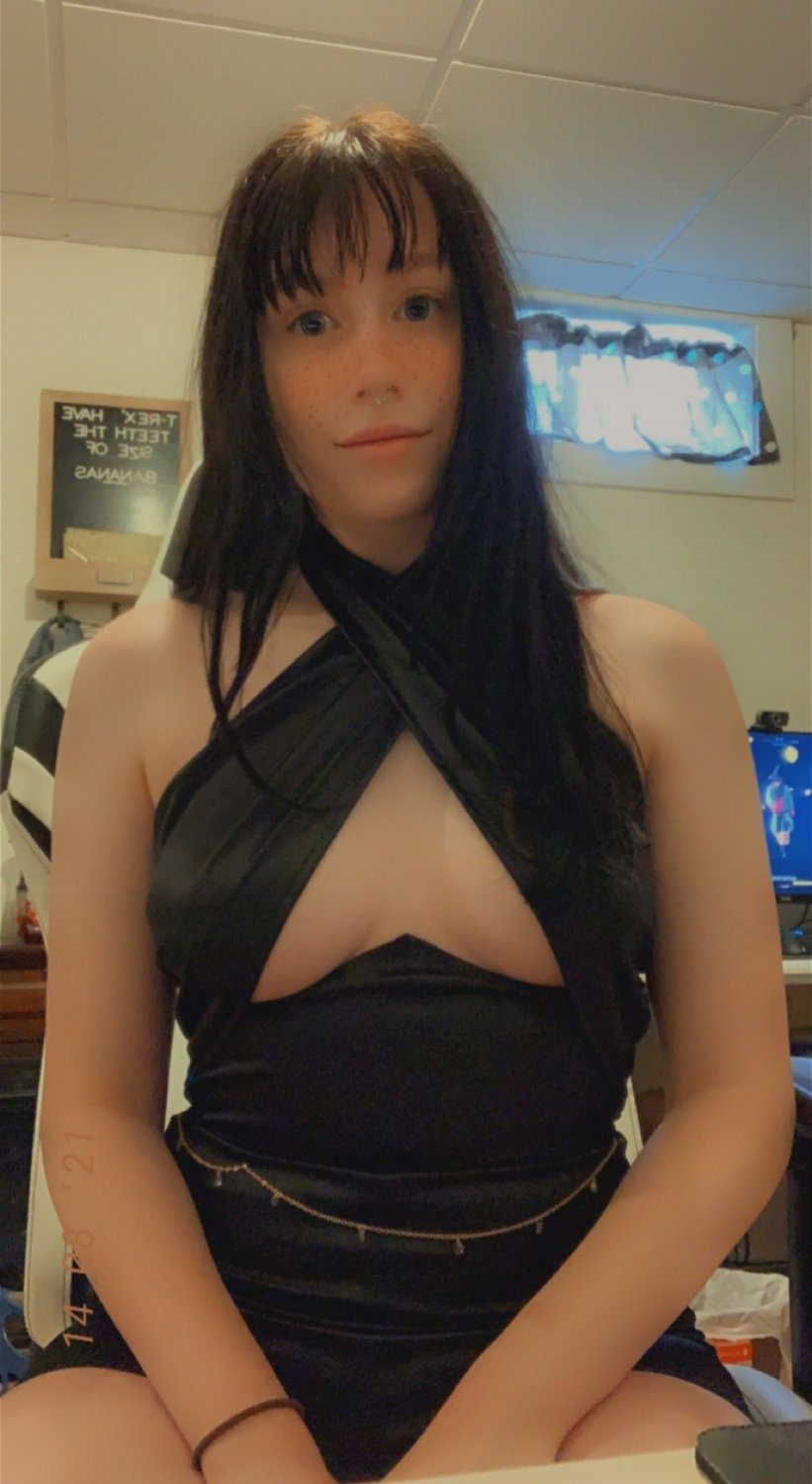 sxecxvvm Cute Webslut for your enjoyment #sXeCXvvM