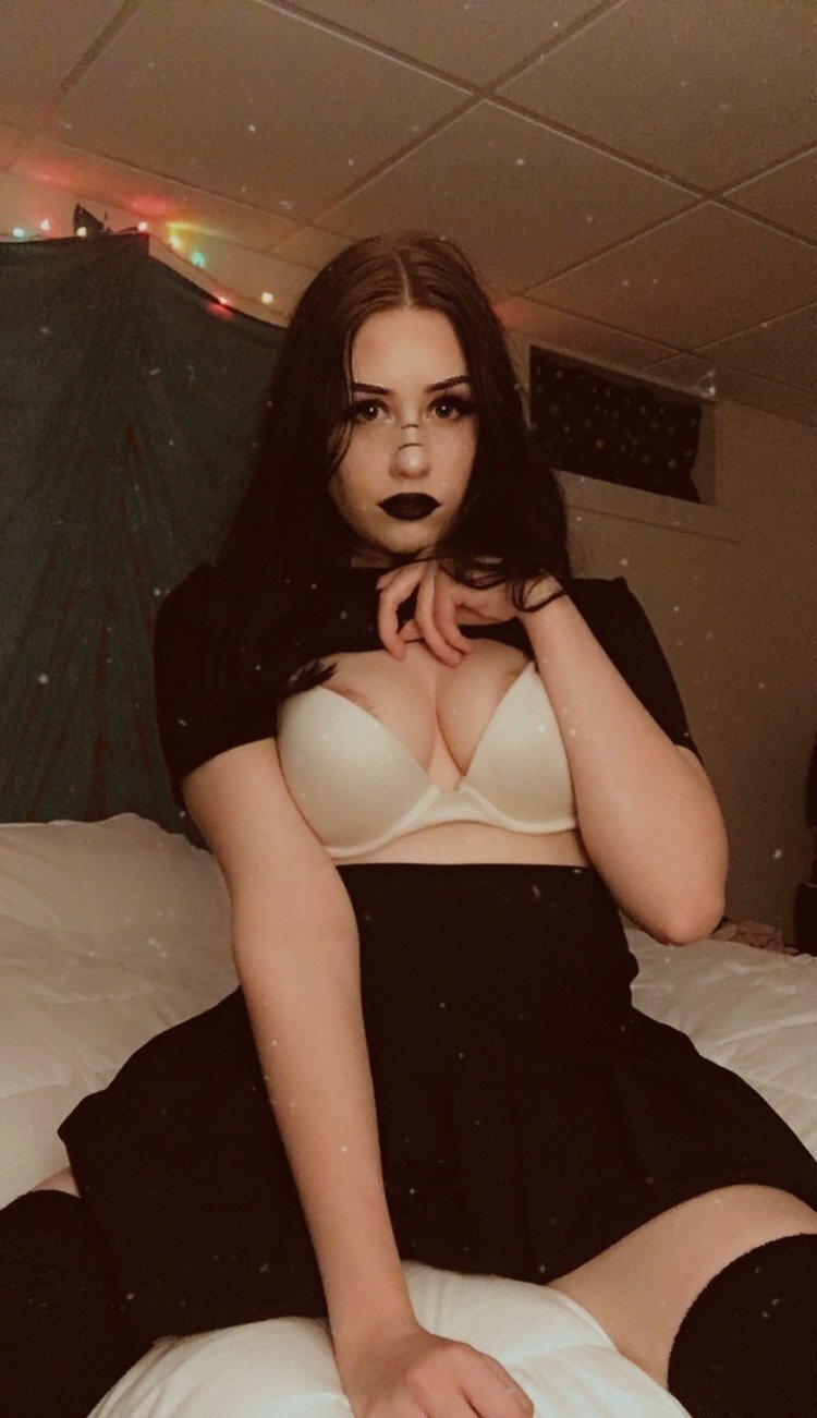 vnvxkwia Cute Webslut for your enjoyment #vnVxKwIA