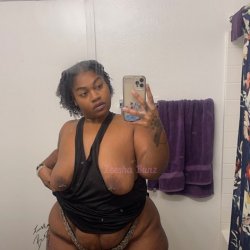 Ebony BBW SEXY SPREAD ( Leesha) Pt 3