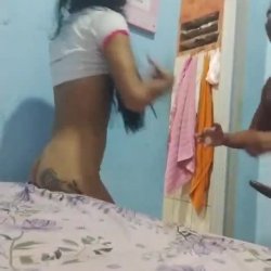 Trans Novinha levando no cuzinho