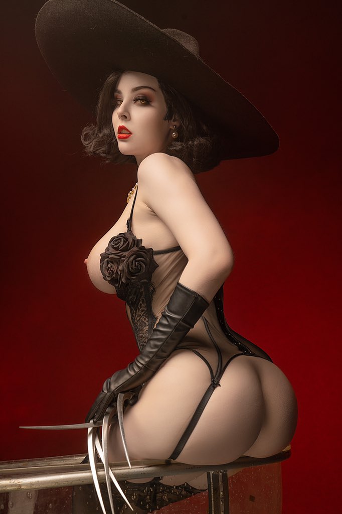 Disharmonica - Lady Dimitrescu (Updated 2021-07-02) #0YtgGI5a