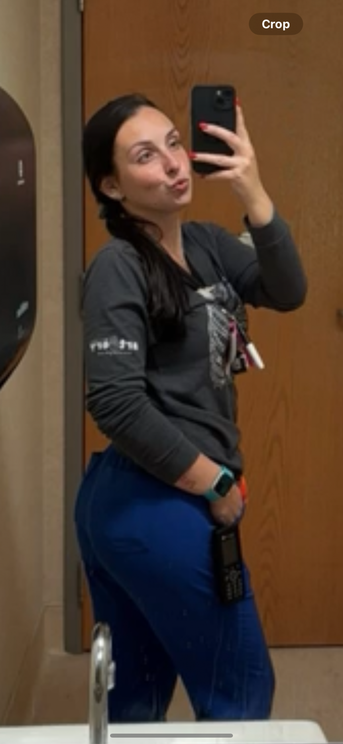 Brunette baddie shaking it for her friends #1wRHd7b4
