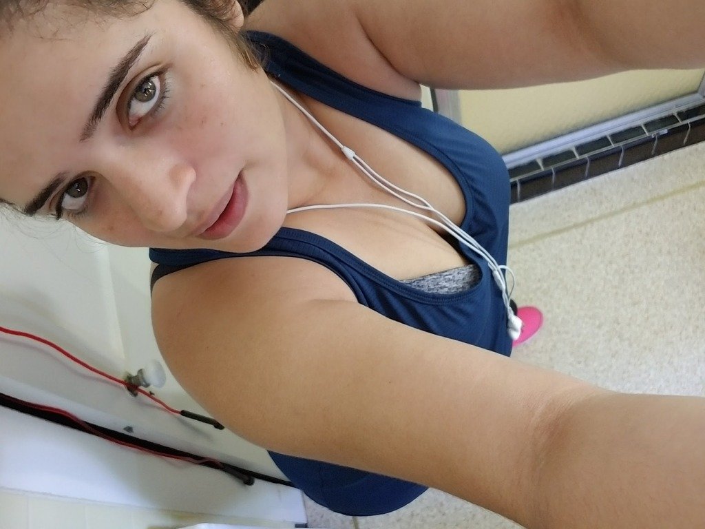 UK Arab Slut #6kQ2kb3i