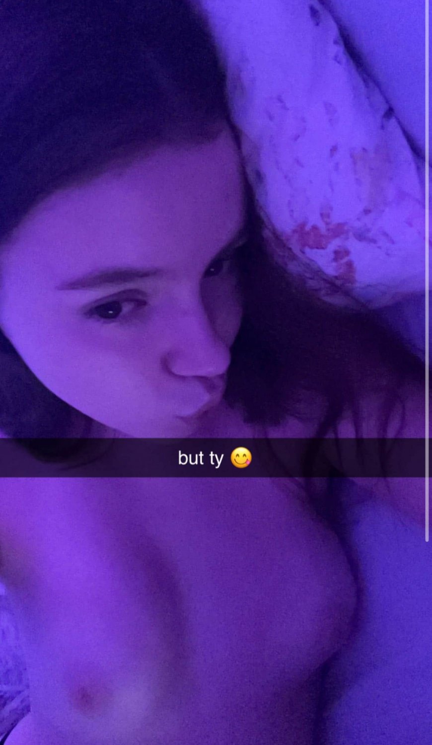 brunette babe #6wqw3ydF