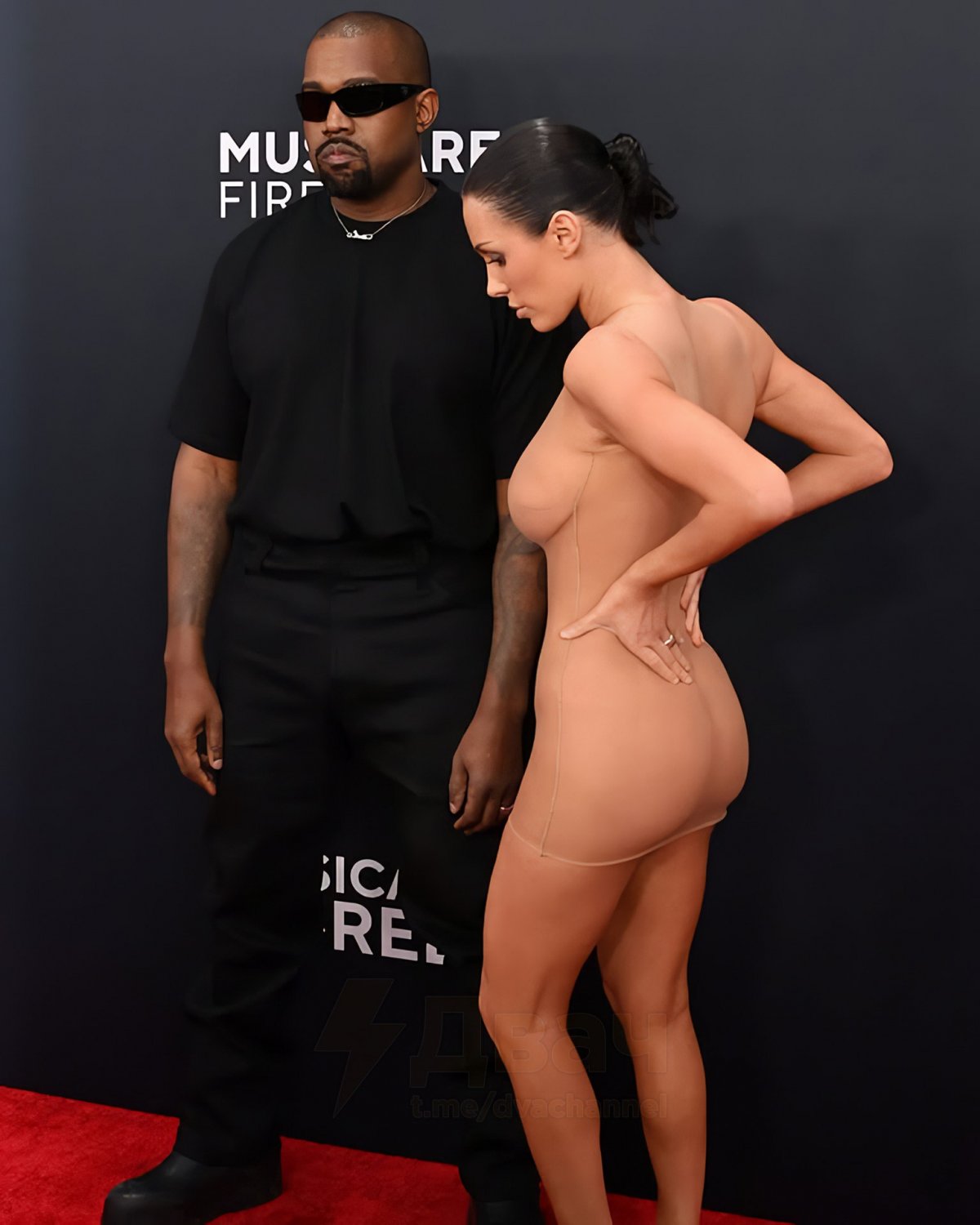 Full Pictures & Video of Kanye West & Bianca Censori | Grammy 2025 | Los Angeles #9oClz498