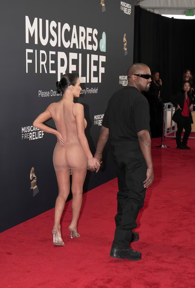 Bianca Censori At The Grammy Awards #aPKjwUO7