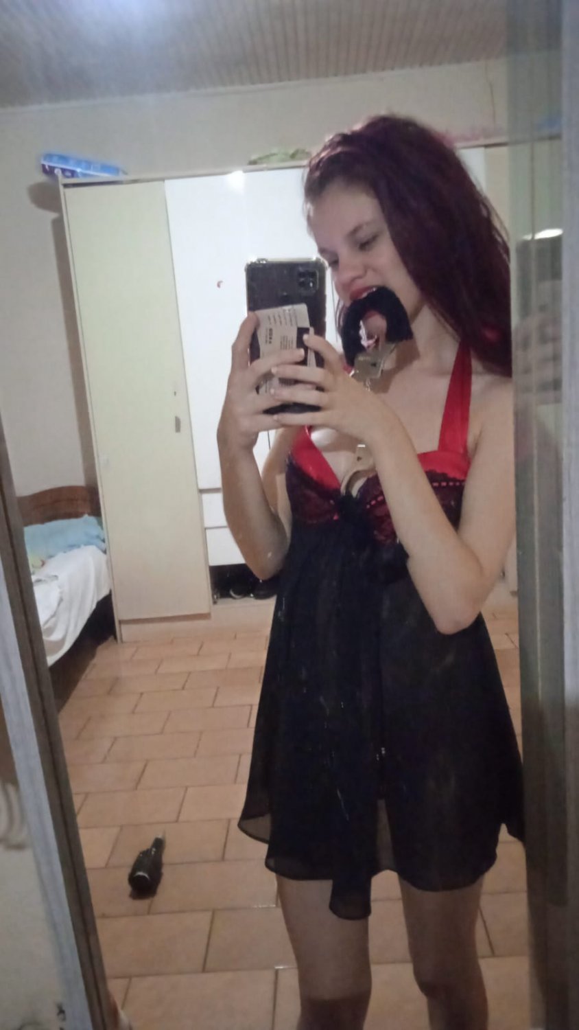 beandhky Vazou video e fotos da novinha do Paraná toda sensual.(Mando pro ficante e ele vazou). #BeANDHky