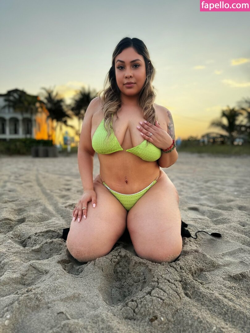 c0nze6rs Fat Ass Latina #c0nZE6RS