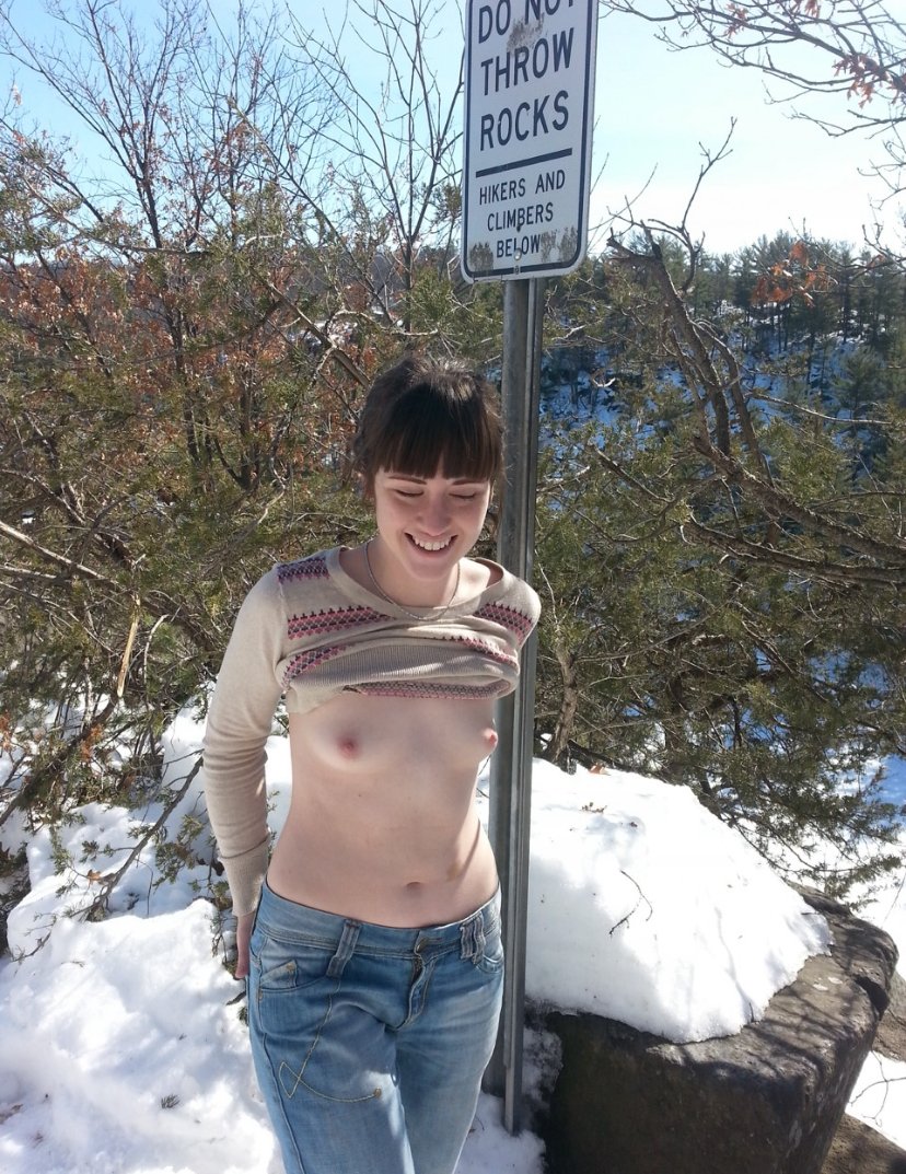 Another exhibitionist #C8UYAdvX