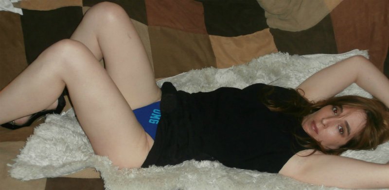 Brunette Mature Hotwife sucks #czH2QtmQ