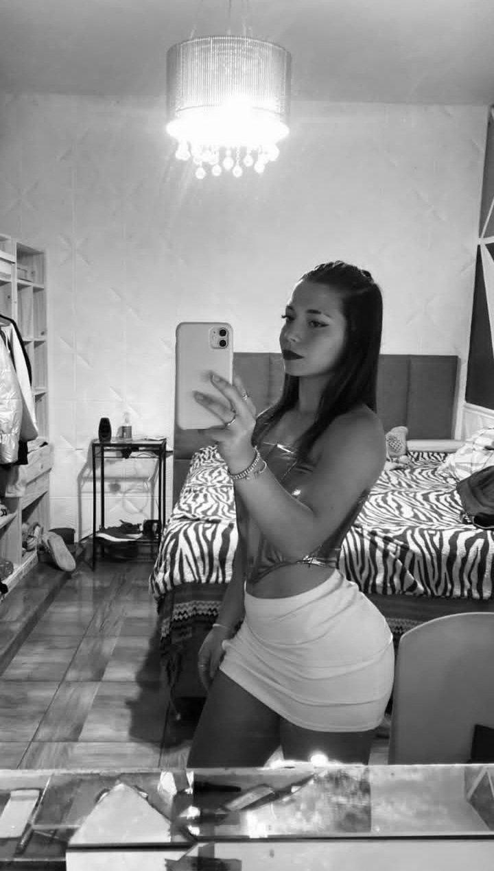 Mia #d4GDCnkH