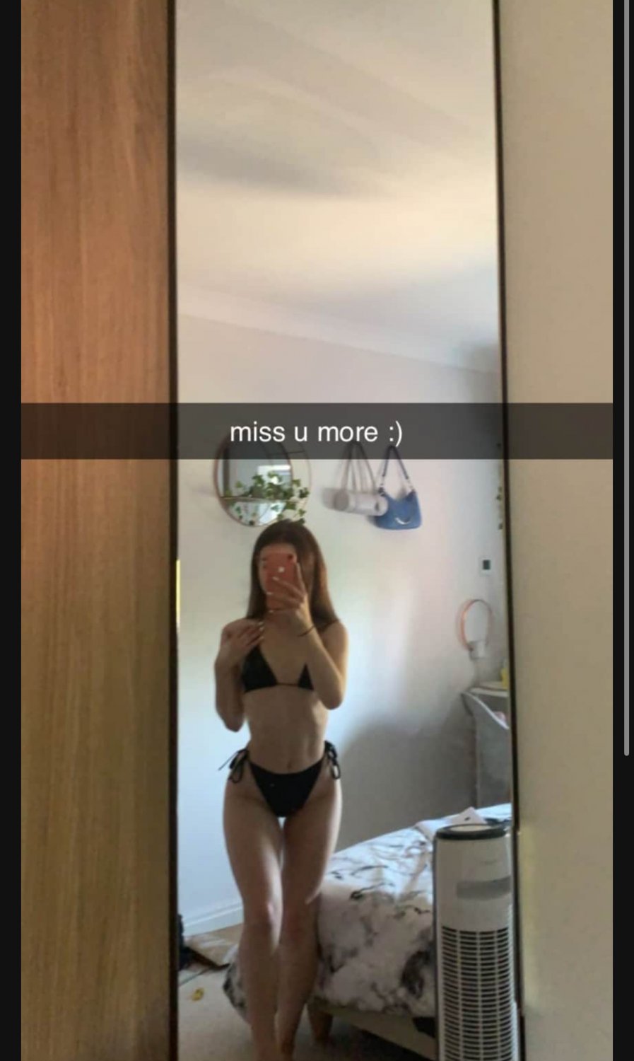 brunette babe #DIFWcS6Y