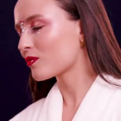 Larissa Manoela , famosa gostosa…nova video perfeita