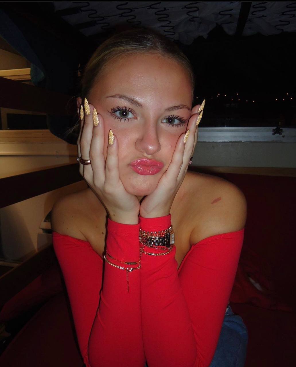 Sexy blonde webslut teen Sarah #E4cGavcH