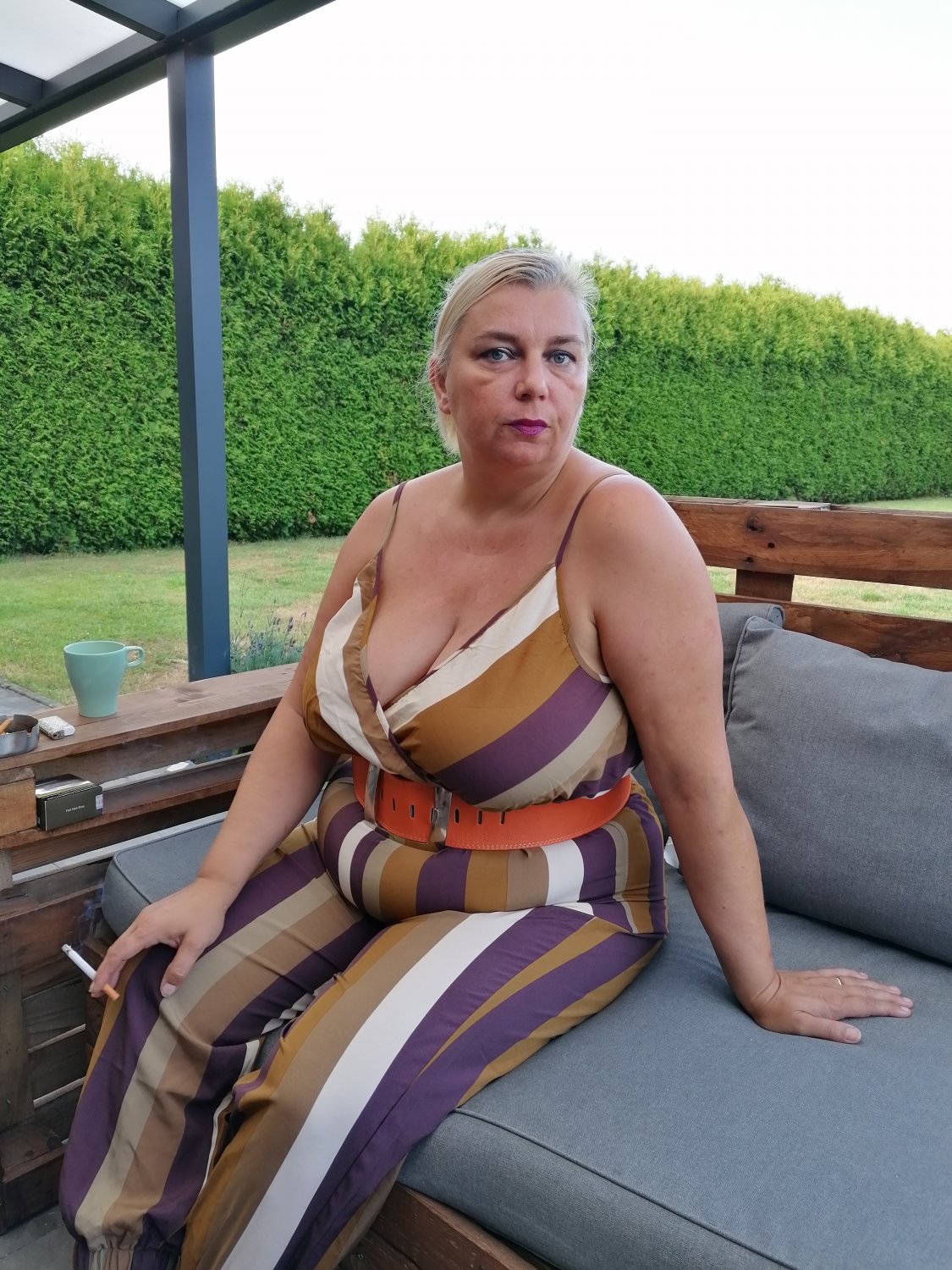 fro3m73g Slutty Jessie O., married submissive and addicted cum and piswhore from Belgium, Tongeren #frO3m73g