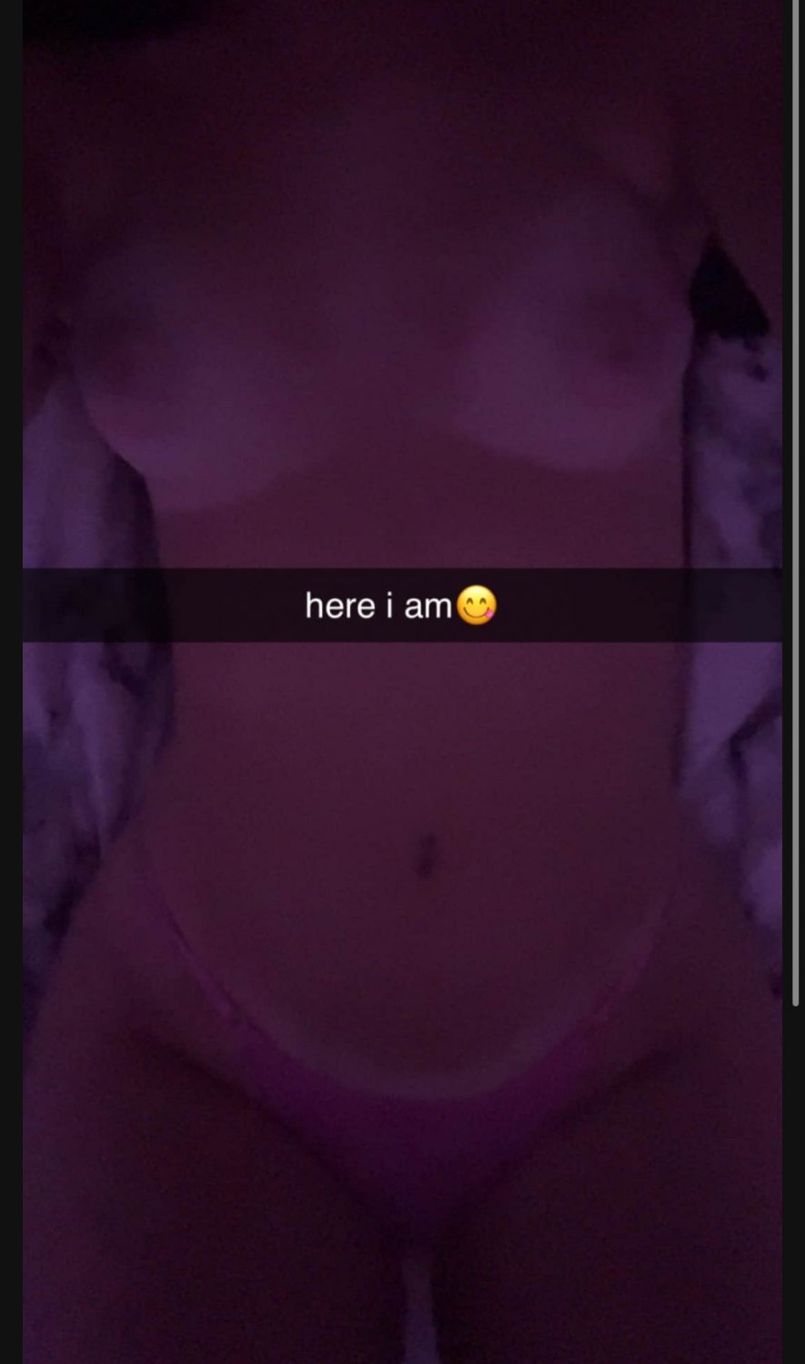 brunette babe #HoM60q3M