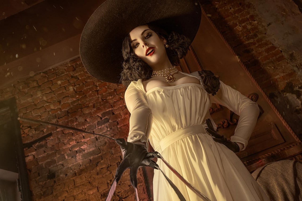 Disharmonica - Lady Dimitrescu (Updated 2021-07-02) #jKpSSFOH