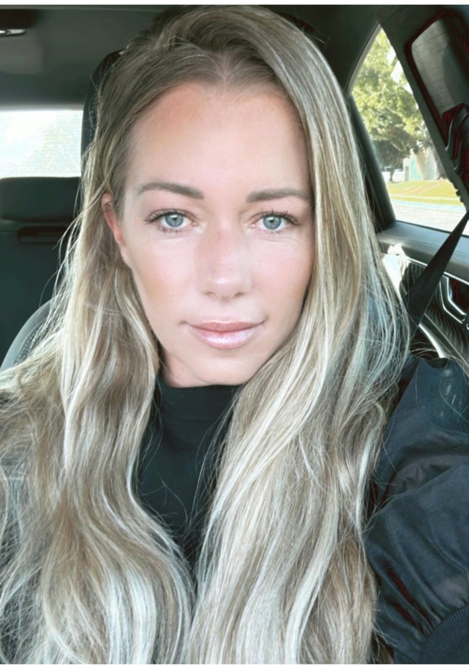 Kendra Wilkinson #Liv2IZ4b