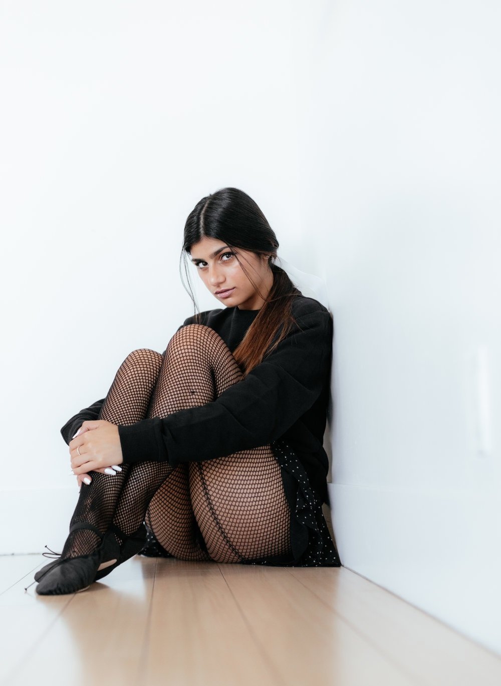 Webslut o.g. Mia Khalifa #MqGrO2n3