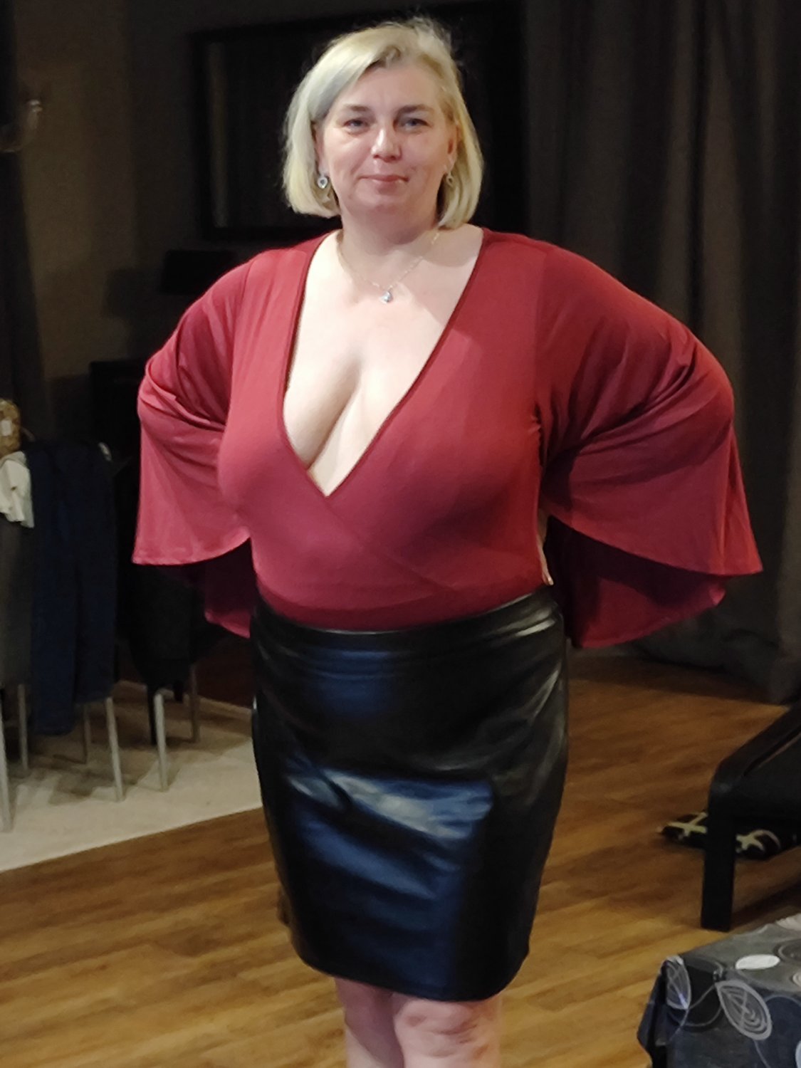 nnjdv2of Slutty Jessie O., married submissive and addicted cum and piswhore from Belgium, Tongeren #nnJdv2OF