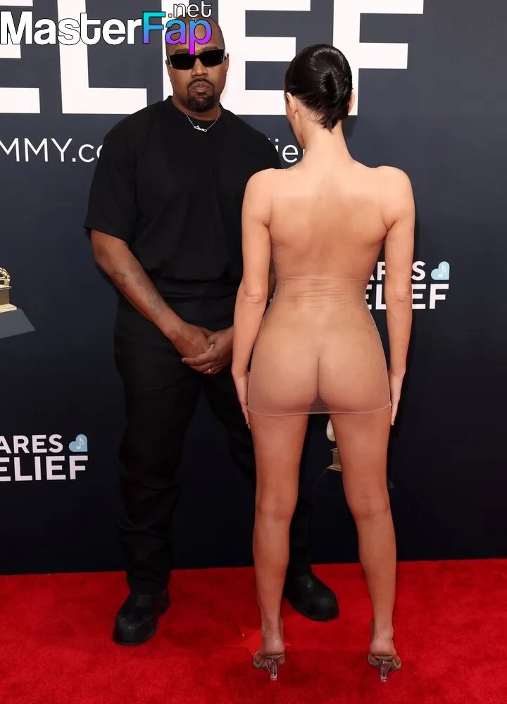 Bianca Censori At The Grammy Awards #nYSeS5Zp