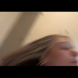 Cute teen streamer