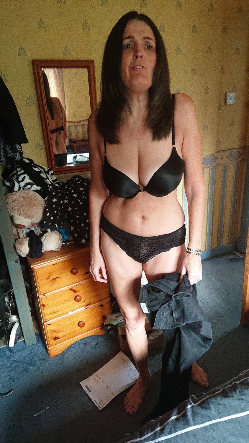 Milf #R7RkL1sJ
