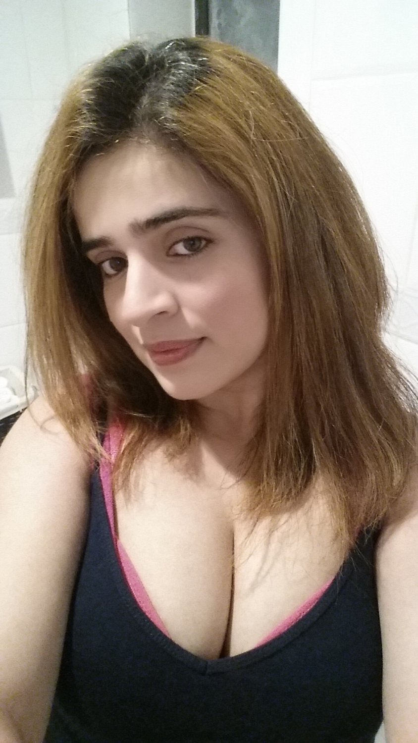 UK Arab Slut #t6aWkzF1