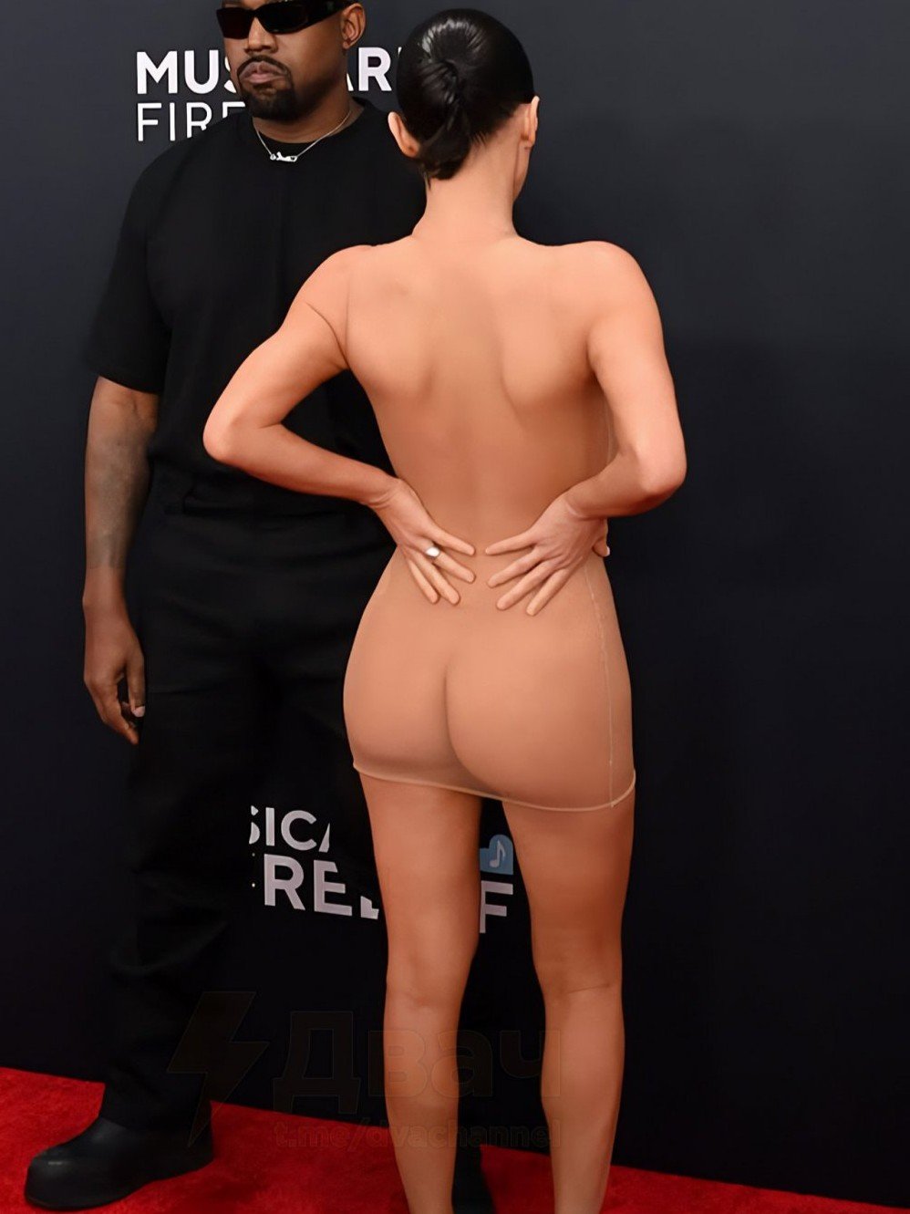 Kanye West Wife Naked See-Through (Bianca Censori) #tZ0tiY6q