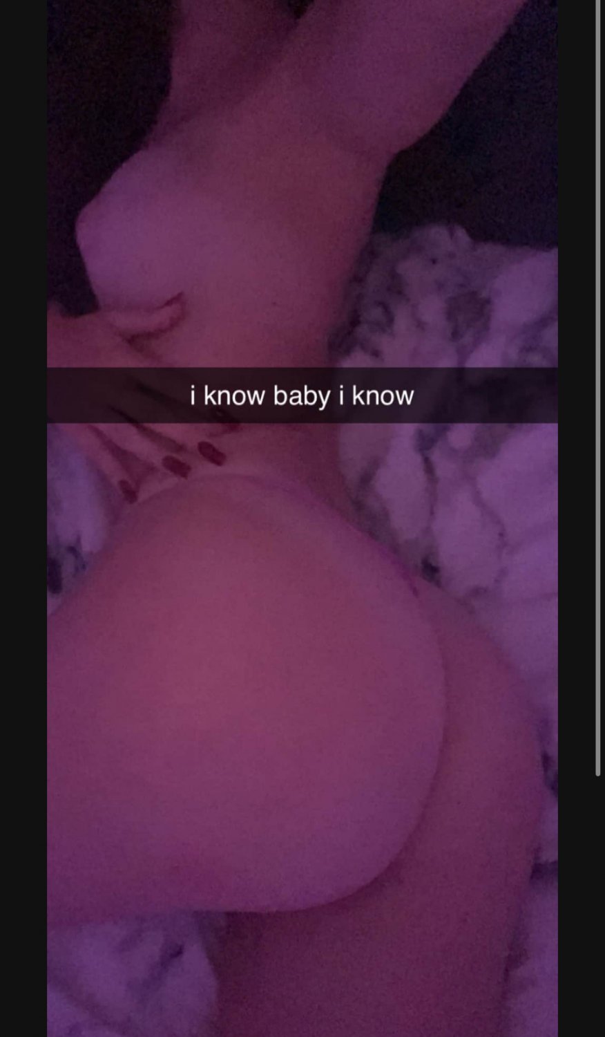 brunette babe #U04Jq0oV