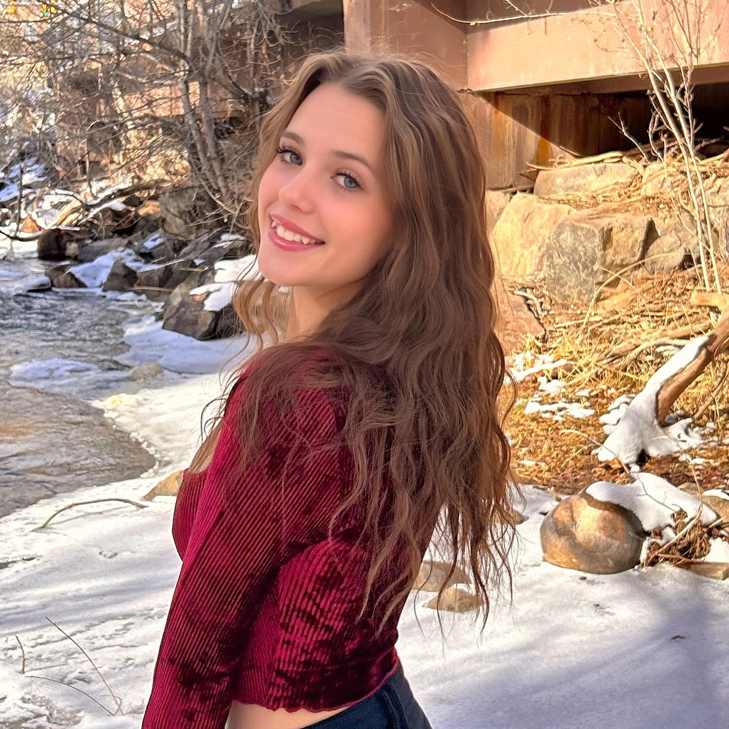 Sexy petite white girl slut Alexis #uTYSMZsa