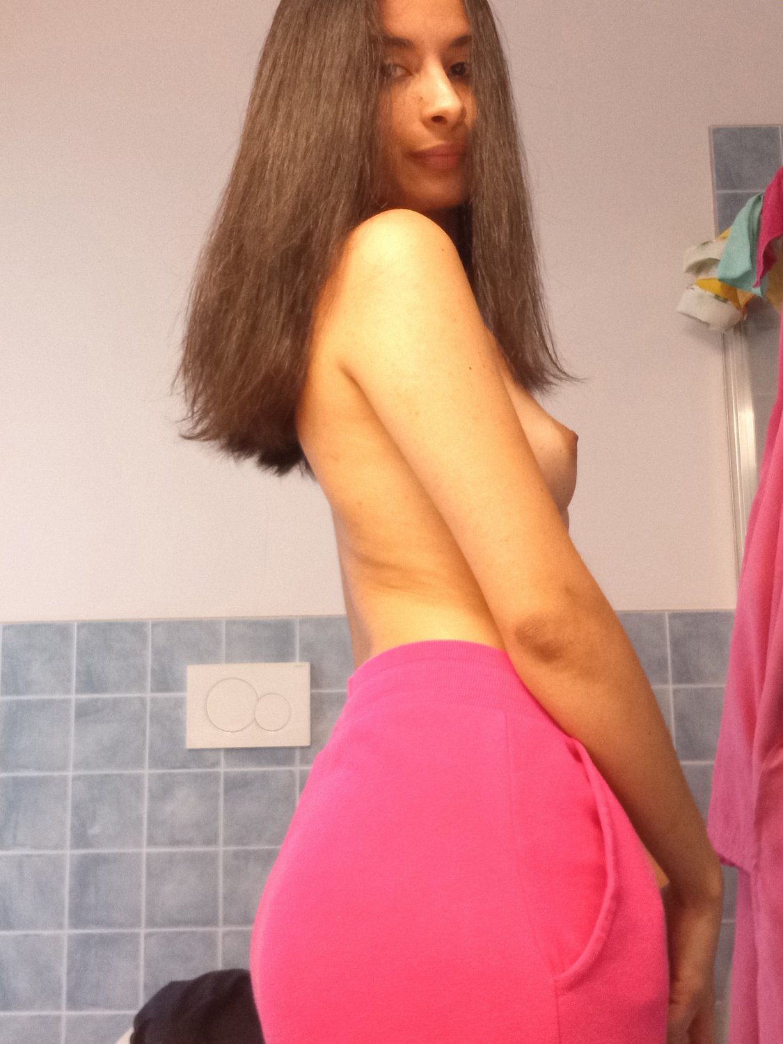 Tight Spanish Slut #V2gpReWm