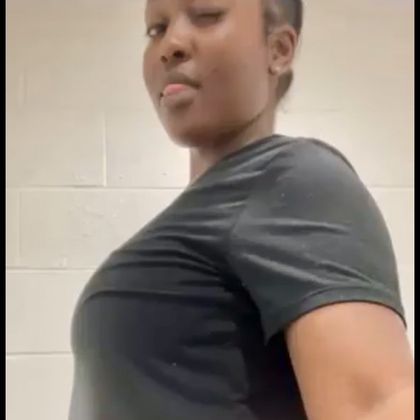 MF hypnotizing😵‍💫 Thst ass looks scrumptious 😋 She ain't even learned how to carry that ass yet #0fbQoreb