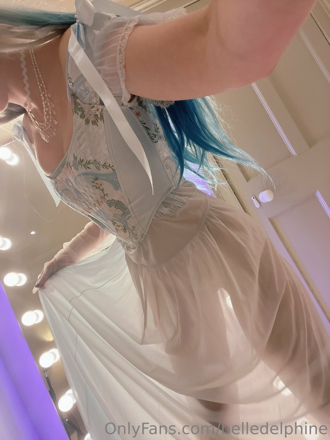 Belle Delphine March Set 8 #21Y8xf1g