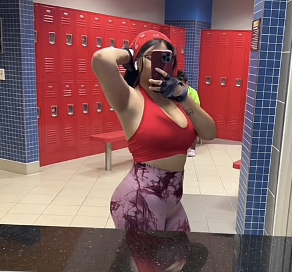Big titty fine ass gym Latina #2EzI8c2j