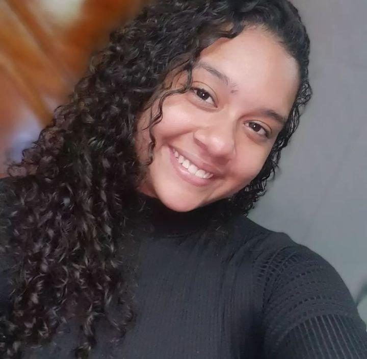 Crente moreninha cacheada #2L9dc7Je