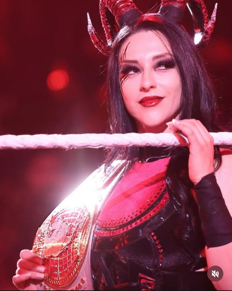 WWE Stephanie Vaquer #4Srrc7pL