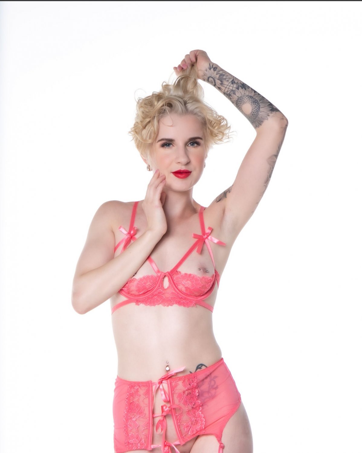 Short Hair Boudoir #5DrIpi3M