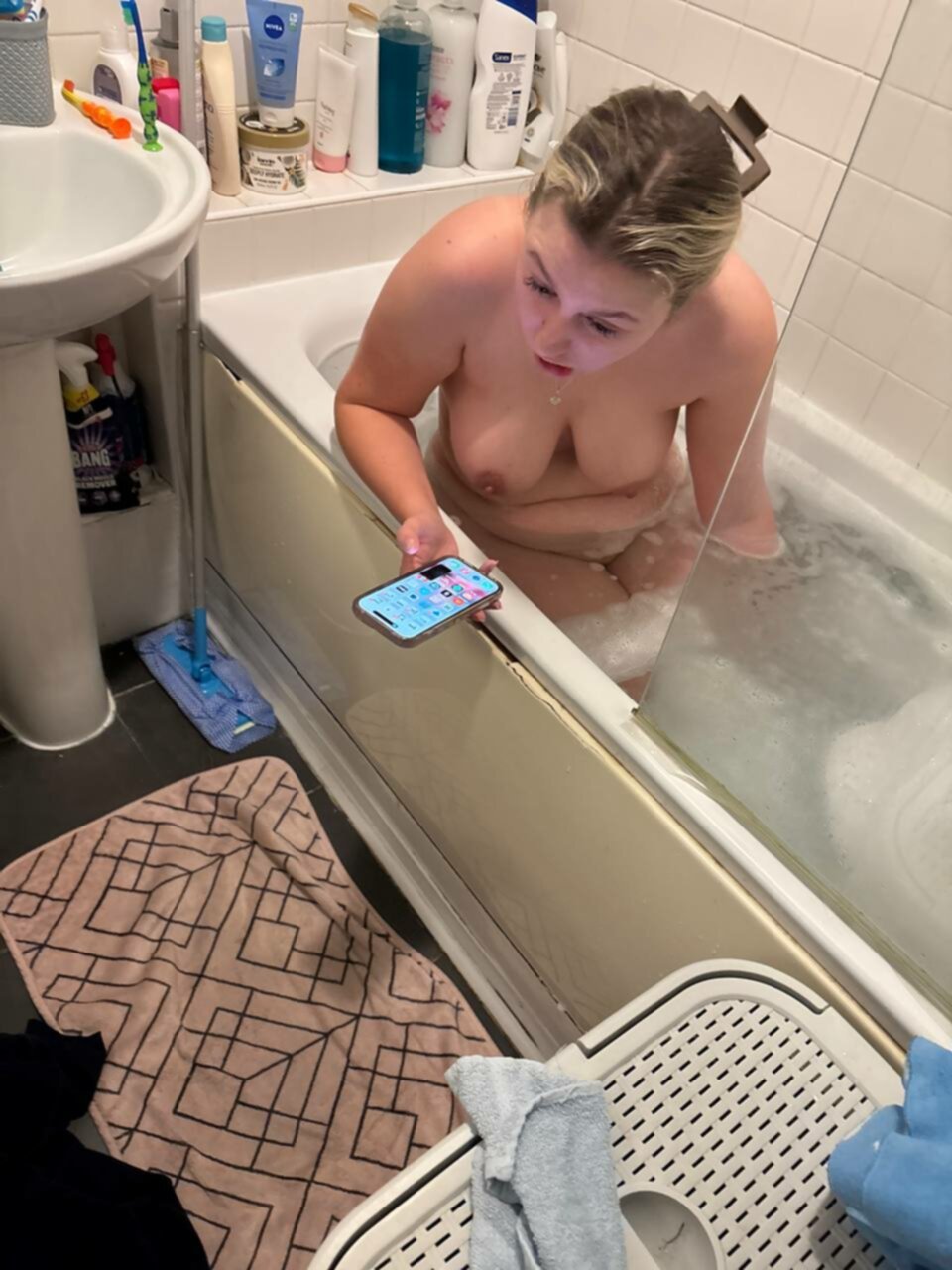 SlutArrest - Chloe, 26-year-old Slut GF from UK #6eQKG8Qj