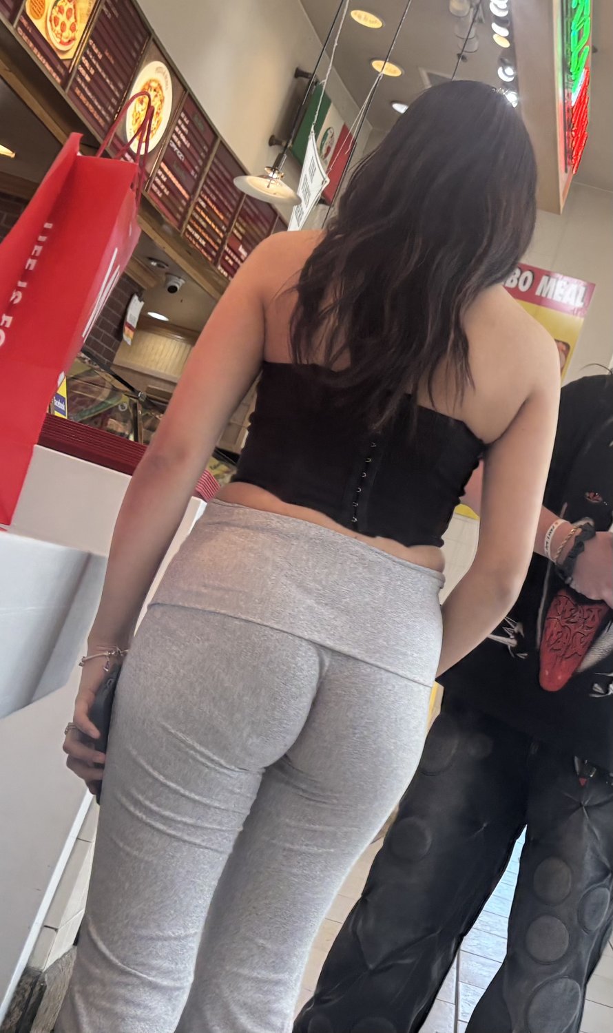 Latina booty in grey Flare leggings candid #7DQttOdB