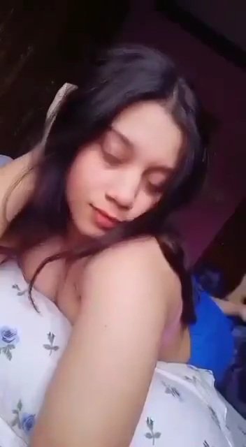 Indian teen girl show her ass #7z5US8j0