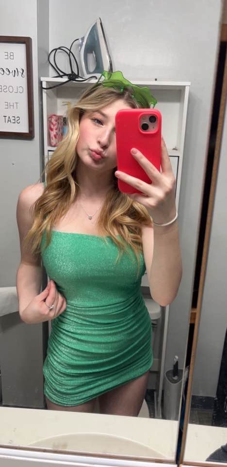 Webslut Mia #AmbSrn4y