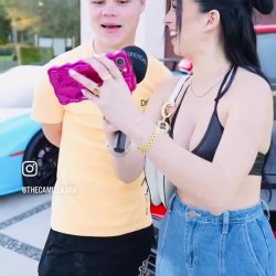 Would you pick seeing her nudes or 2 lambos?