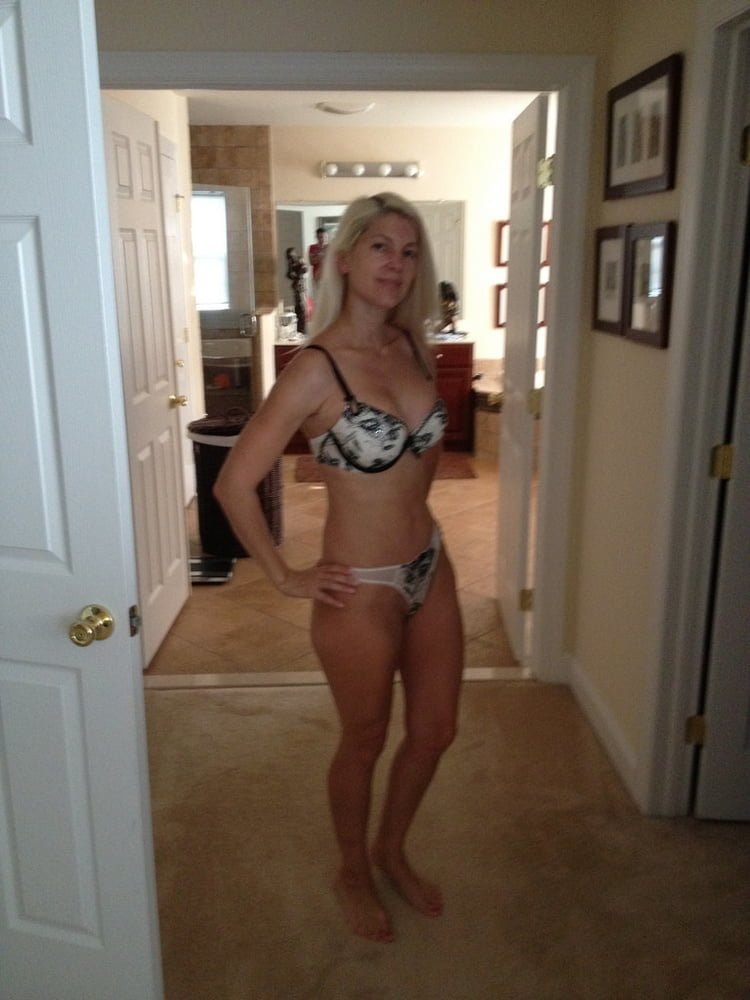 Fit Milf Who Loves Flashing #BGvlgGXb